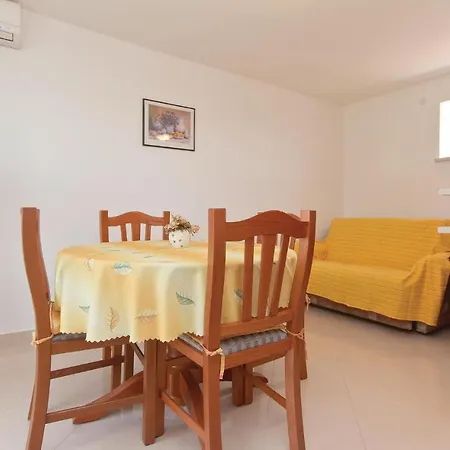 Holiday home Lovely In With Kitchen *