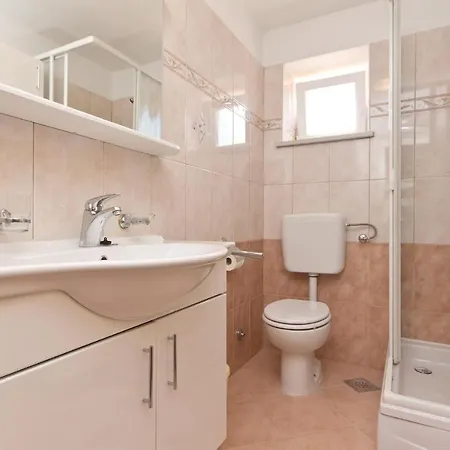 Lovely In With Kitchen *
