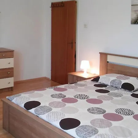 Lovely In With Kitchen Holiday home