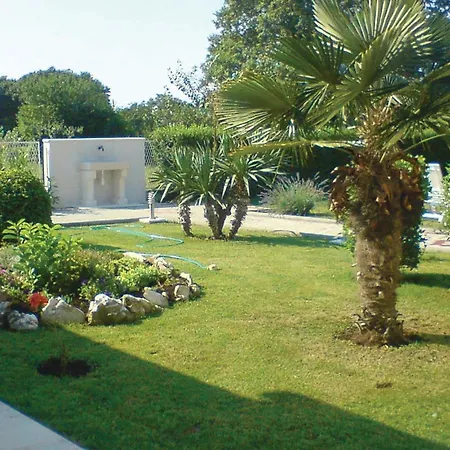 Lovely In With Kitchen Holiday home
